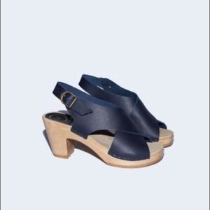 No. 6 crossover high heel sandal